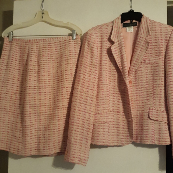 Suit - Picture 1 of 1